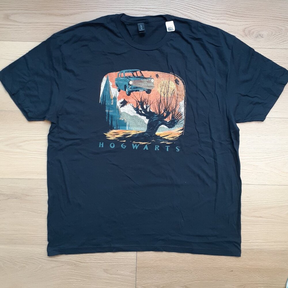 Hogwarts Castle - Whomping Willow - Flying Ford Anglia - New 2XL Black T-Shirt